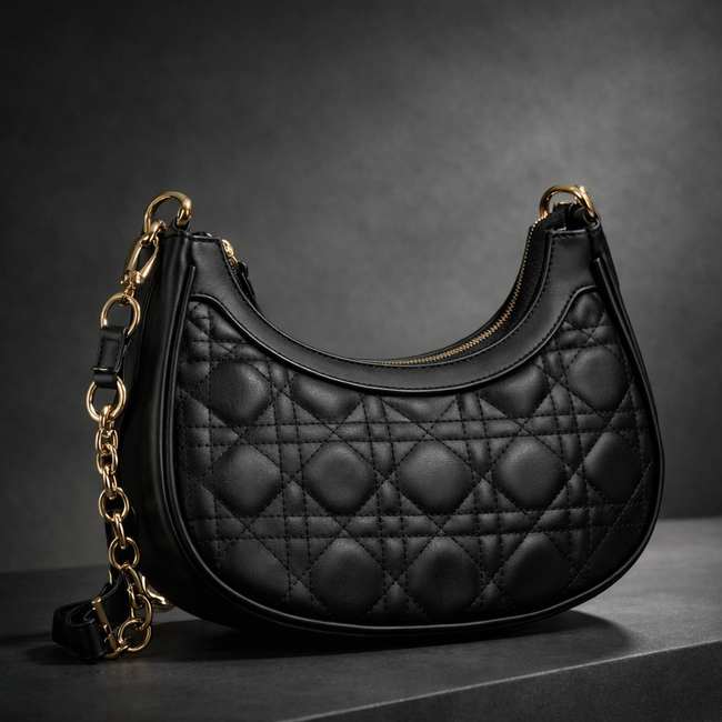 Zoya - Quilted PU Leather Shoulder Bag – Gold Chain Handle & Topstitching