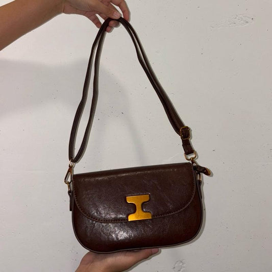 4-Way Convertible Shoulder Bag – PU Leather with Bronze Gold Detailing (25×15×7 cm)